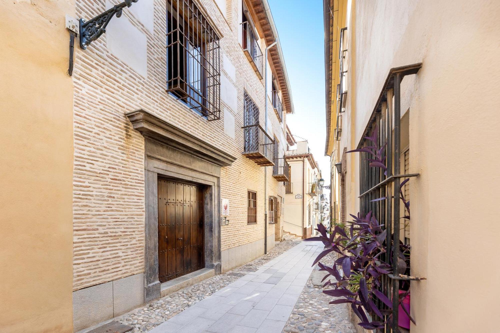 Apartamentos En Pleno Centro, Aljibe Rodrigo Del Campo 2B Granada Exteriör bild
